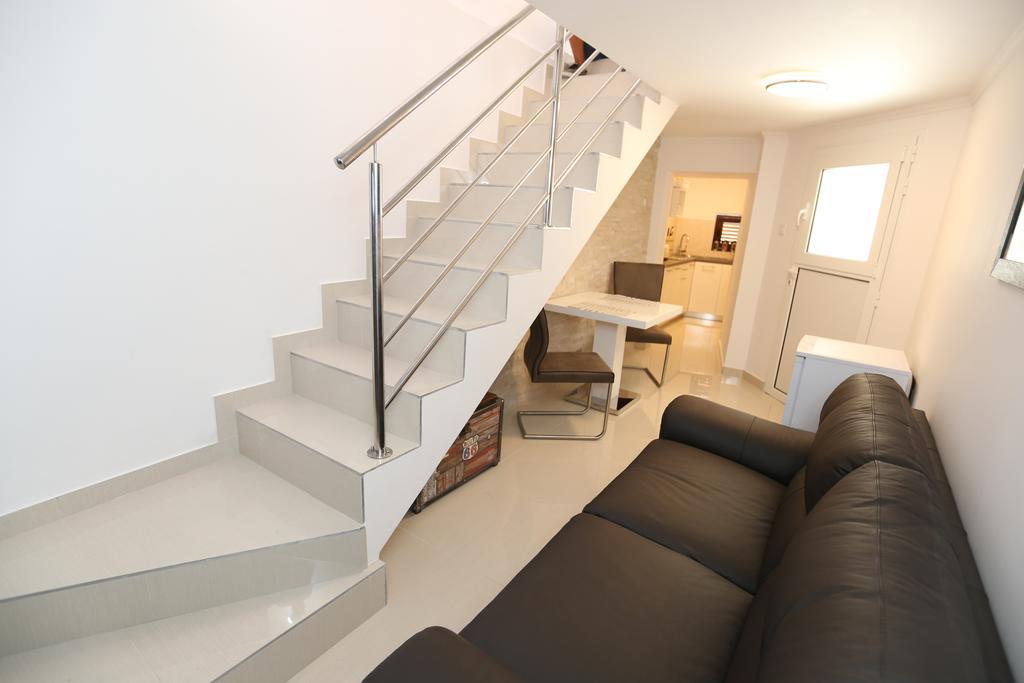 Apartment Porto With Terrace Baška Chambre photo