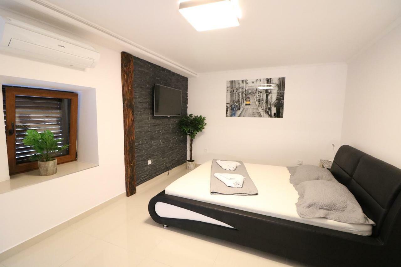 Apartment Porto With Terrace Baška Extérieur photo